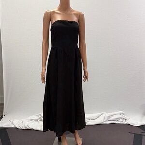 Classic Strapless Black Midi Dress